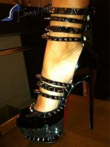 Christian Louboutin Isolde black 160mm